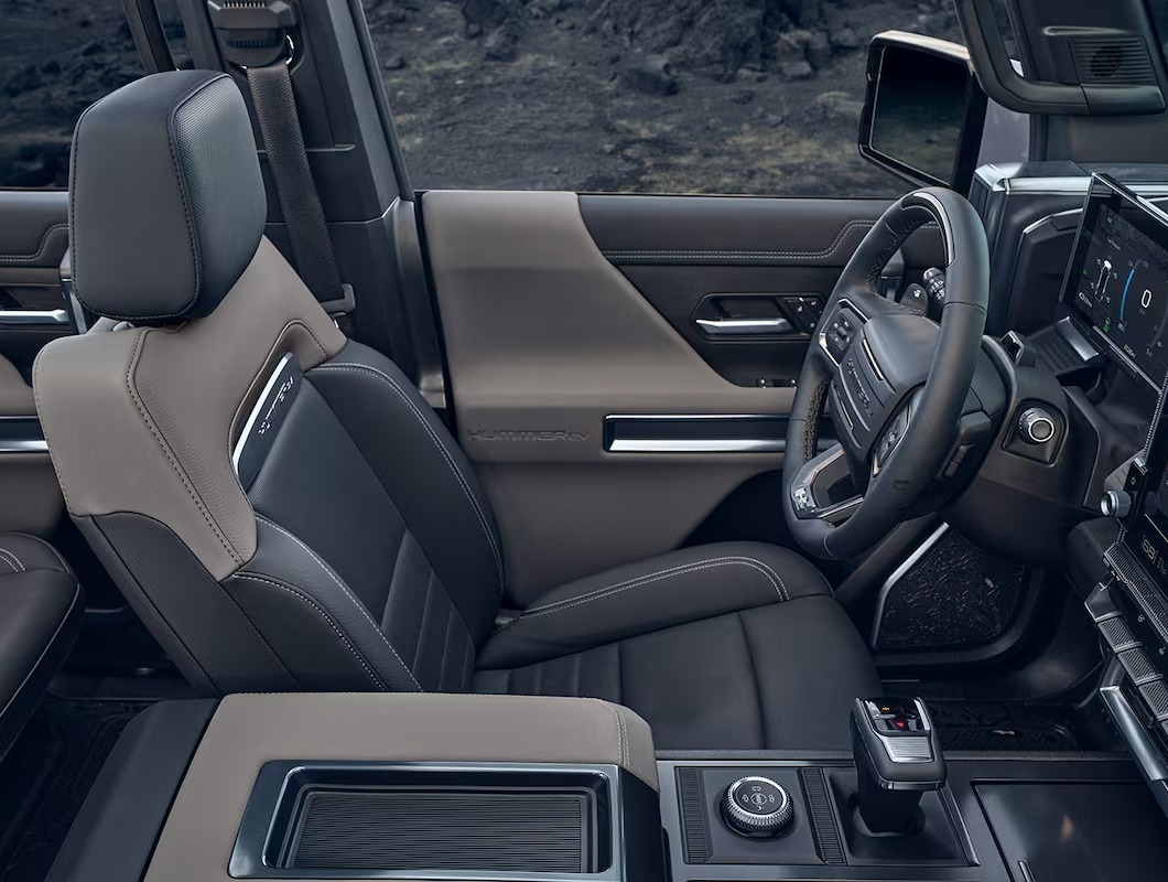 2026 GMC Hummer EV in Midland, ON